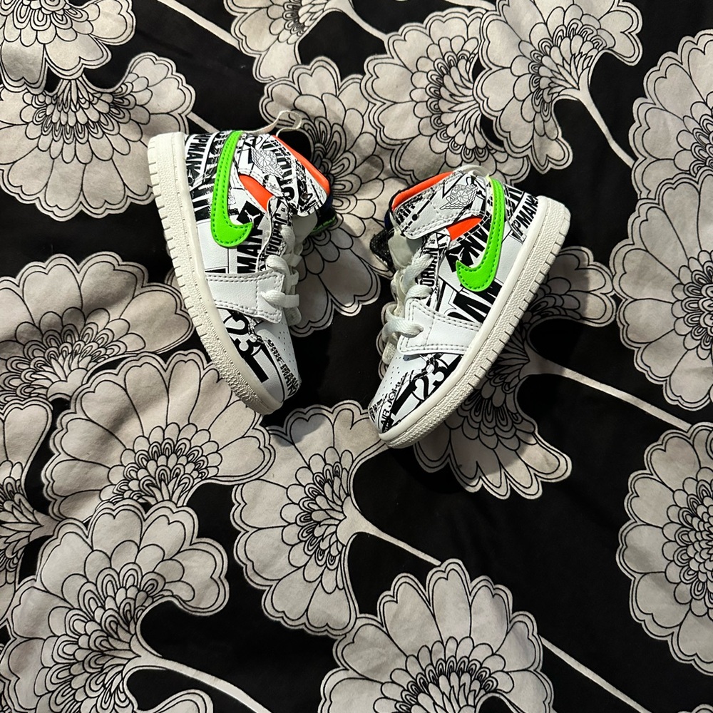 Air Jordan 1 Mid TD 'Over-Print Logos' size 6c